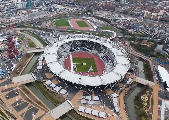 Hotel Snoozebox Olympic Park Londres